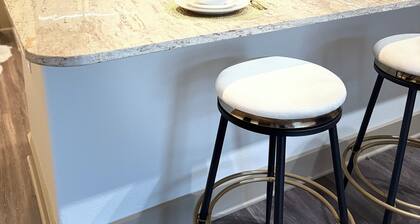 Cozy 1-bedroom condo in fantastic Downtown Houston with fitness room, WiFi !