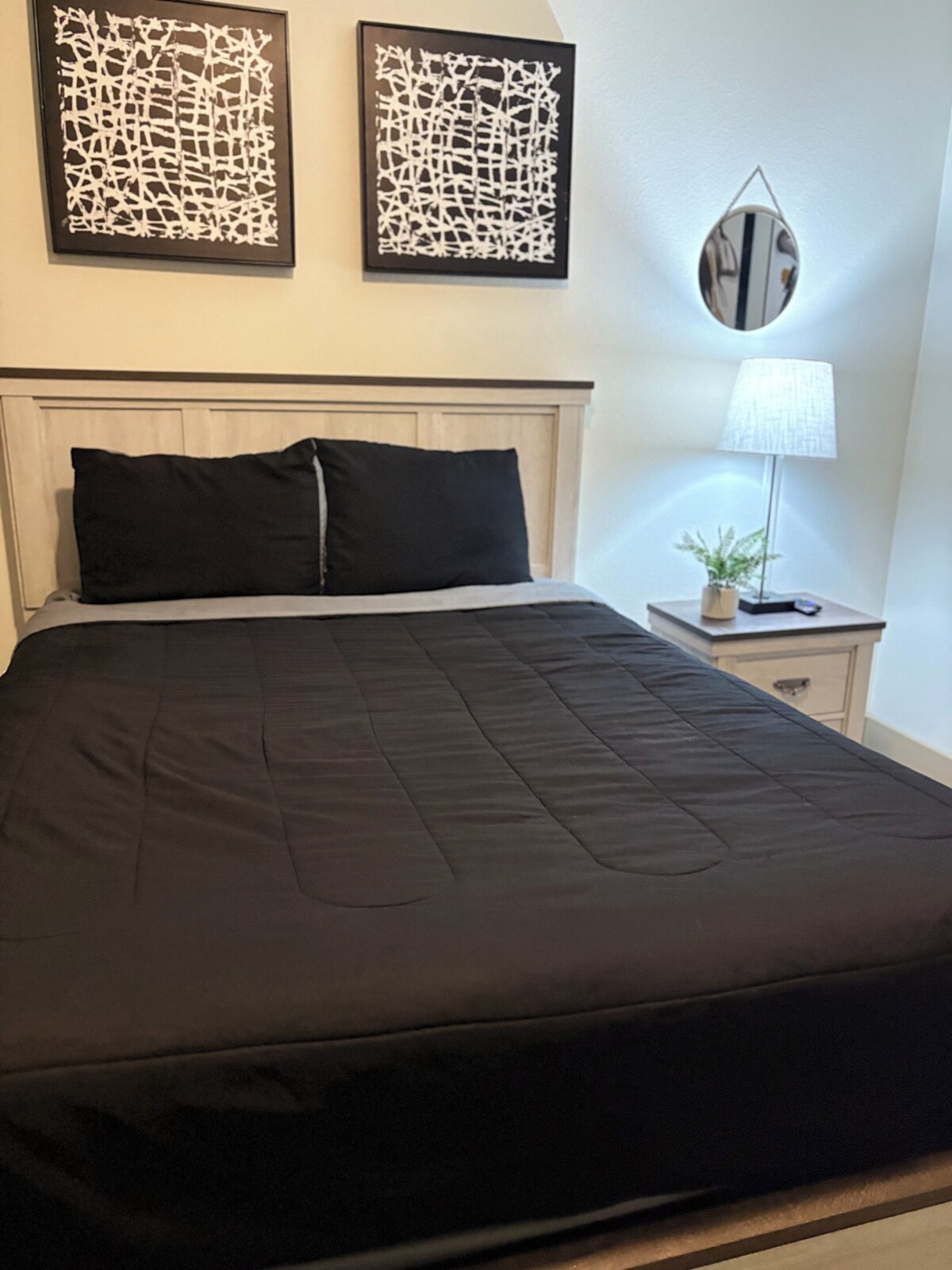 Photo 21 of Cozy 1-bedroom condo in fantastic Downtown Houston with fitness room, WiFi !