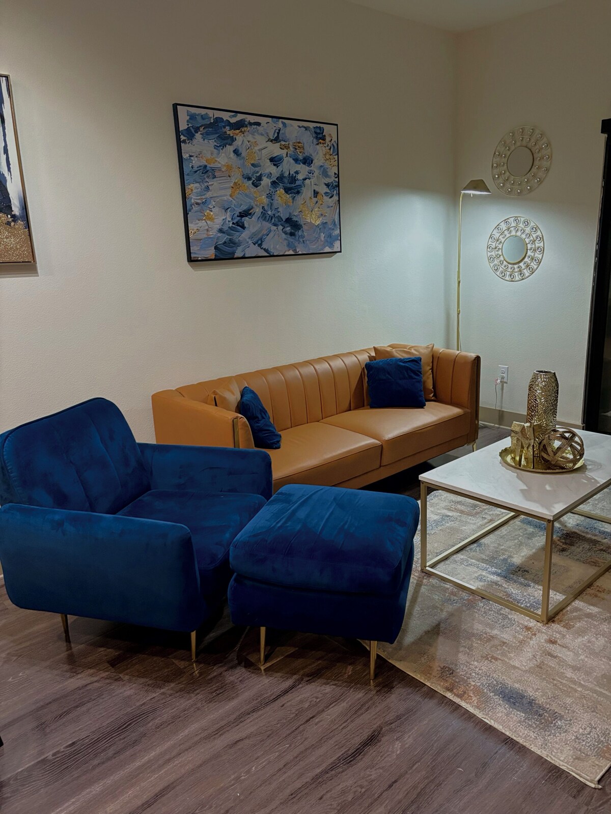 Photo 4 of Cozy 1-bedroom condo in fantastic Downtown Houston with fitness room, WiFi !