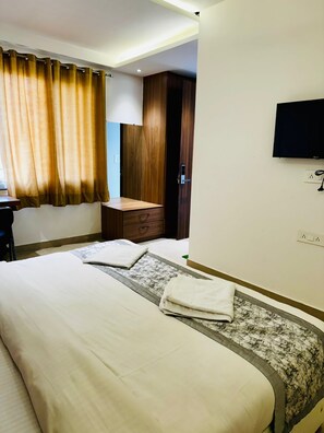 Phòng đôi Deluxe | Bàn, truy cập Internet không dây miễn phí