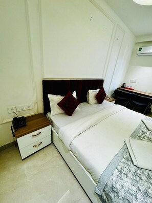 Habitación doble Deluxe | Escritorio y wifi gratis 