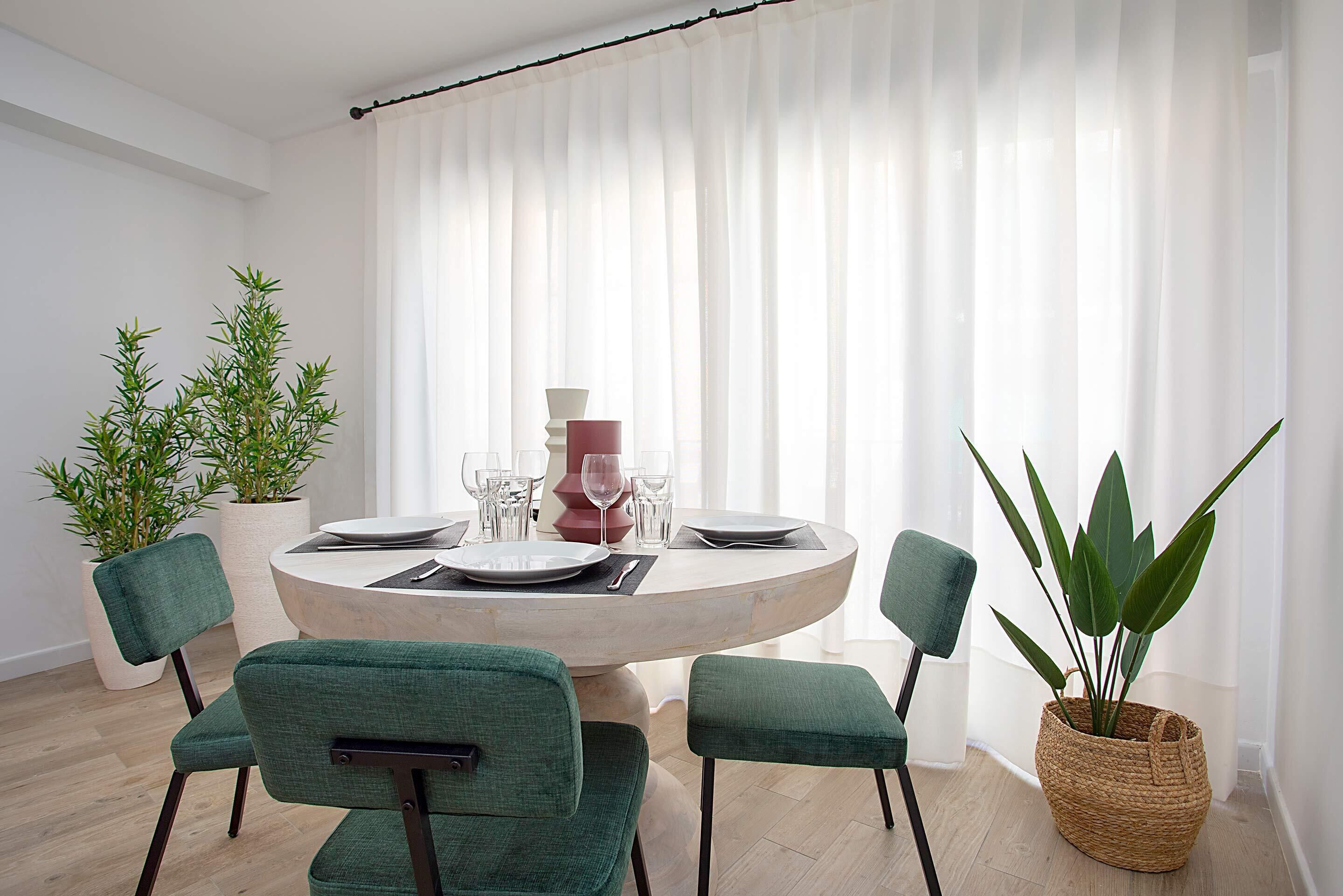 Appartement (2 Bedrooms) | Dineren in de kamer