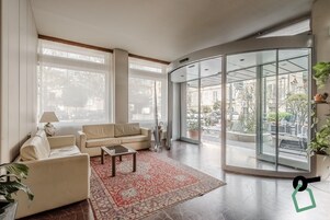 Sala de estar en el lobby