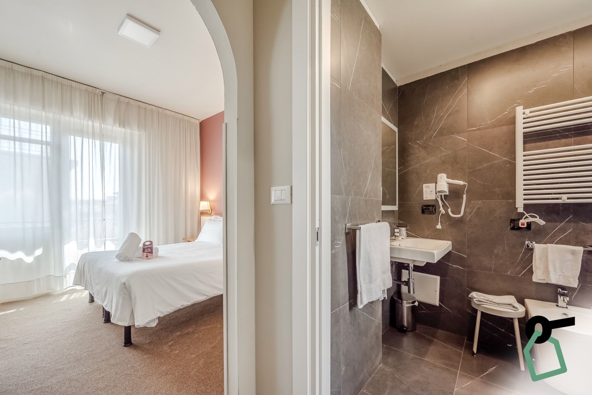 Chambre Confort Double ou avec lits jumeaux