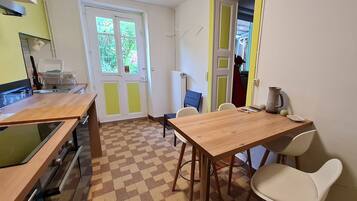 Réfrigérateur, lave-vaisselle