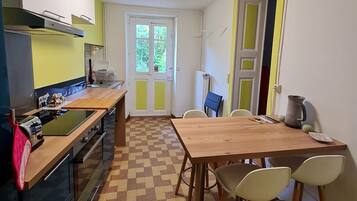 Réfrigérateur, lave-vaisselle