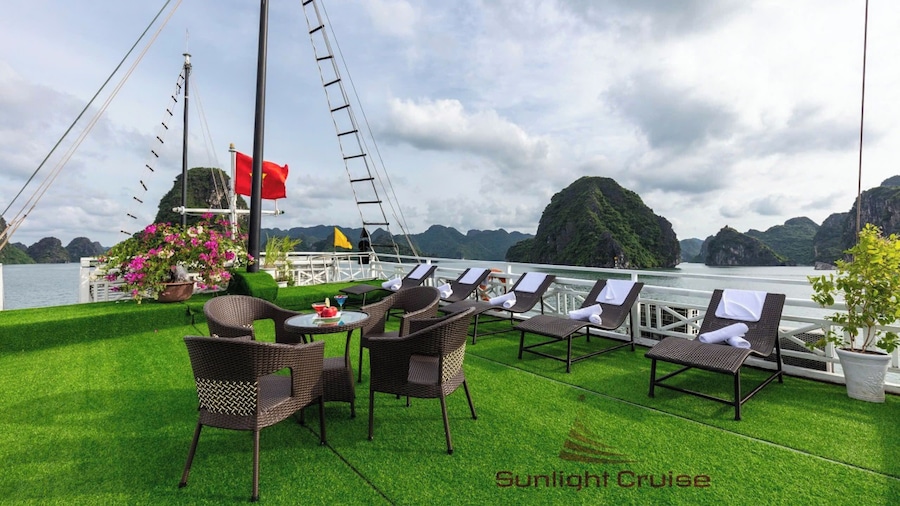 Halong Sunlight Legend Cruise