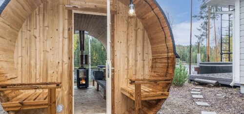 Villa Renkaranta by the lake in Hämeenlinna surrounded by nature, forest &peace!