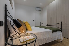 Apartament | 1 dormitori i planxa i posts de planxar 