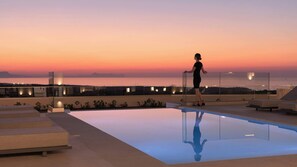 A heated pool - Caelum Villa with Heated Pool, By Hellocrete (Skouloufia)