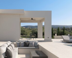 Terrace/patio - Caelum Villa, By Hellocrete (Skouloufia)