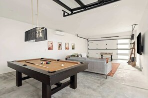 Spielezimmer