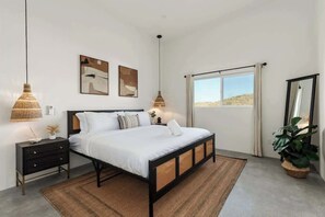 2 soverom, strykejern/-brett, wi-fi og sengetøy