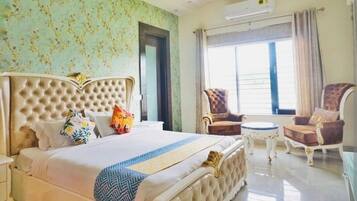 4 chambres, fer et planche Ă repasser, Wi-Fi, draps fournis