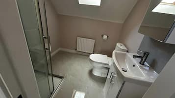 House | Bathroom | Shower, deep-soaking bathtub, hair dryer, towels