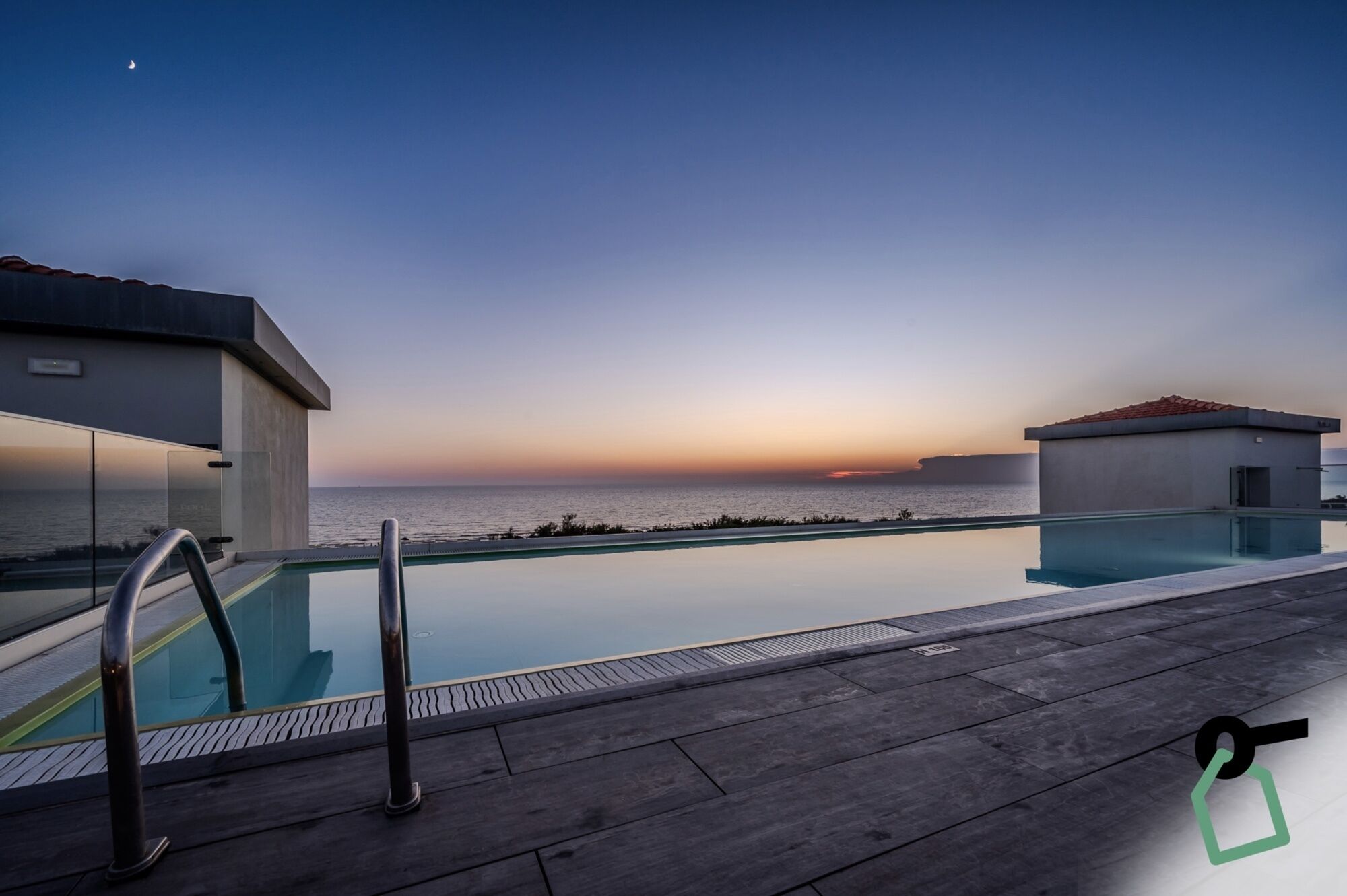 2 outdoor pools, open 10:00 AM to 7:00 PM, pool umbrellas, pool loungers