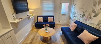 Pretty City Centre Cottage