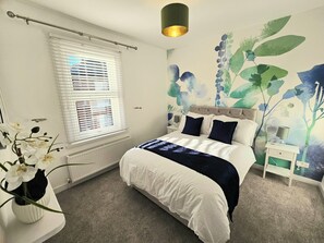 2 bedrooms, iron/ironing board, travel crib, free WiFi