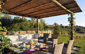 Outdoor dining - New Stylish Villa with Swimming Pool in Capalbio  (Toscana)