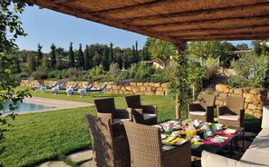 Outdoor dining - New Stylish Villa with Swimming Pool in Capalbio  (Toscana)