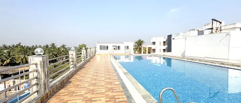 Rooftop pool