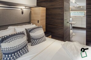 Family Mobile Home | 1 bedroom, in-room safe, free WiFi, bed sheets - HOTIDAY Lodge Castiglione (Castiglione della Pescaia)