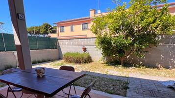 Apartment | Terrace/patio