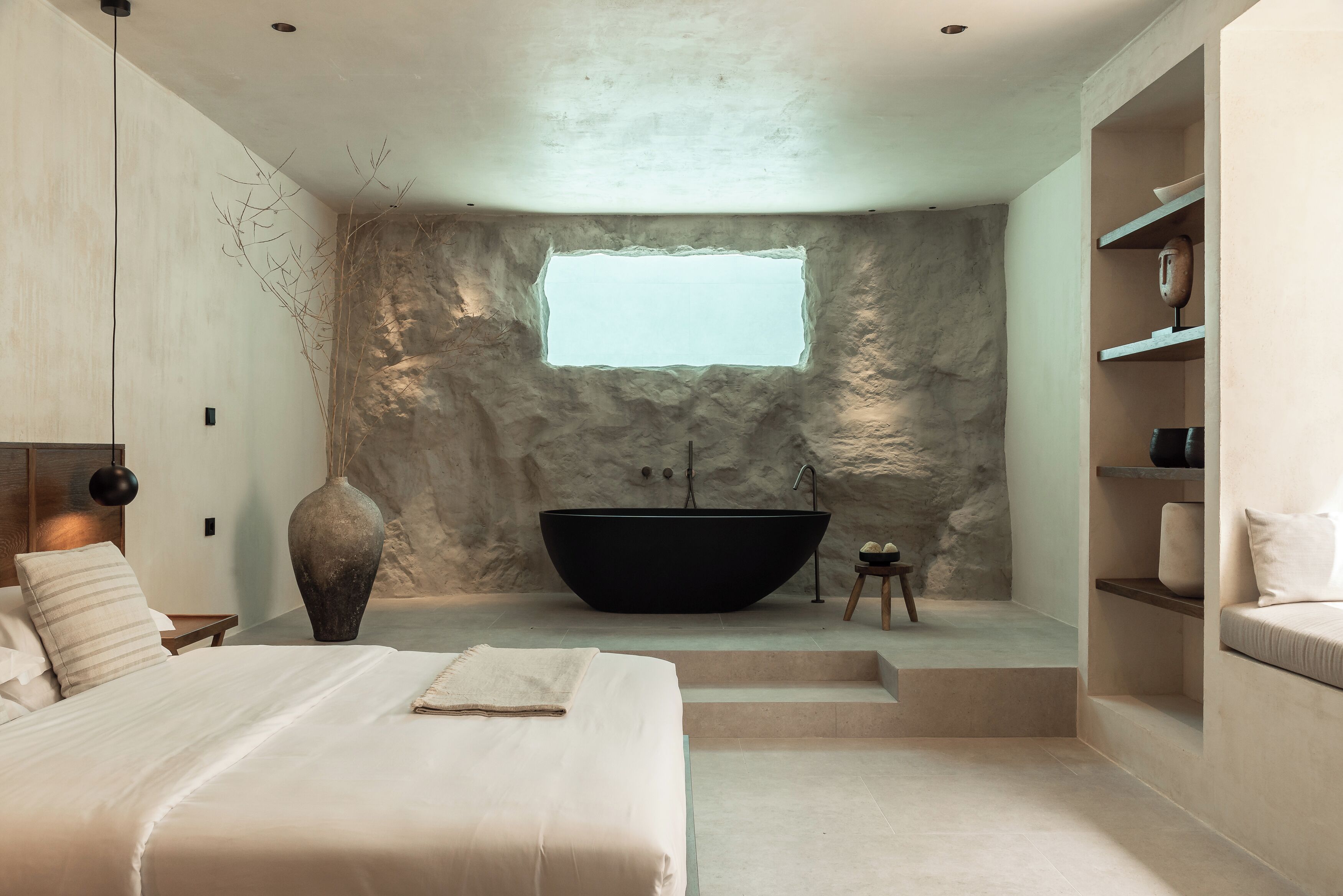 Signature Private Pool Suite | 1 quarto, espaço de trabalho para notebook, cortinas blackout