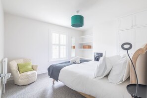 2 bedrooms, desk, iron/ironing board, WiFi - Charming Central Cottage (Cambridge)