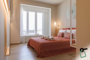 Appartement Confort, balcon | 1 chambre, minibar, coffres-forts dans les chambres, bureau