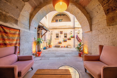 120-cm TV with satellite channels, fireplace, heated floors