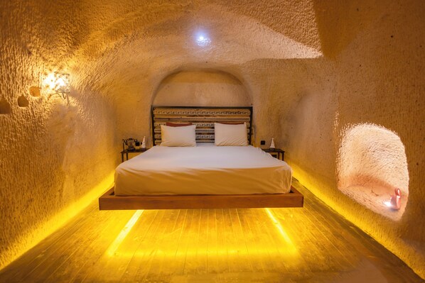 Imperial suit | Egyptian cotton sheets, premium bedding, Tempur-Pedic beds, free minibar - Drala Inn Cappadocia (Nevsehir)