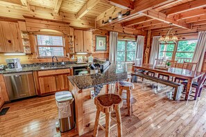Fridge, microwave, oven, stovetop - Peaks & Pines Lodge | A Comfortable, Well-Designed Mountain Retreat for Families (Sevierville)