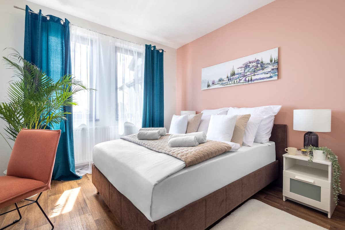 Standard Double Room | Desk, iron/ironing board, free WiFi, bed sheets