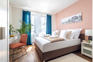 Schreibtisch, Bügeleisen/Bügelbrett, kostenloses WLAN, Bettwäsche