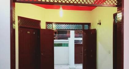 Cosy Inn Guest House : Deluxe Triple Room