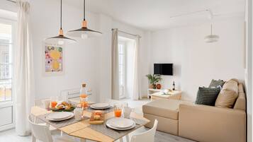 City Apartment, 2 Bedrooms, Non Smoking | Living area