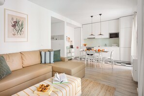 City-Apartment, 2 Schlafzimmer, Nichtraucher | Wohnbereich