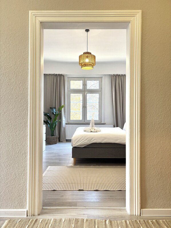 2 bedrooms, travel crib, free WiFi, bed sheets