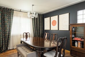 Dining - Spacious 4-bedroom house, Fenced Yard, Central Denver & Boulder (Denver)