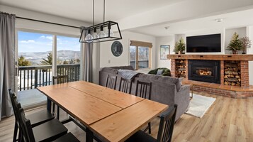 House, 4 Bedrooms | Interior