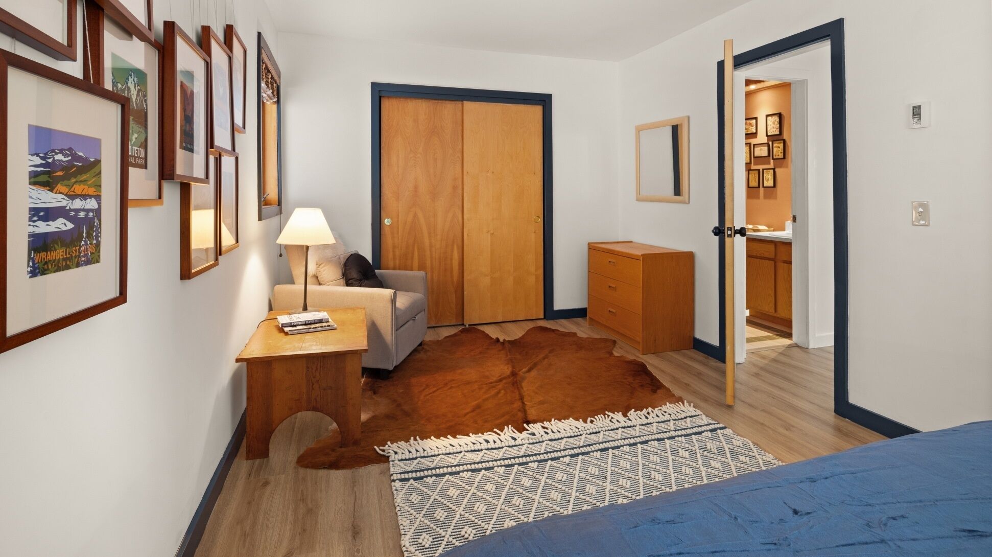 Talo, 4 makuuhuonetta | 4 makuuhuonetta, kannettavalle tietokoneelle sopiva työtila