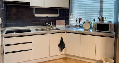 Firenze guesthouse-Close to Airport, Paradise city, Inspire, Unseo station