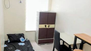 2 habitaciones, escritorio, wifi y ropa de cama