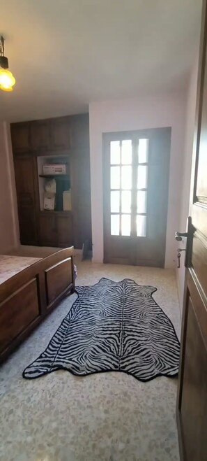 Interior - Villa floor in Radès Plage (Radés Plage)