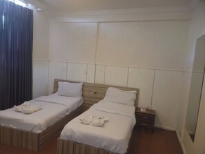 Double Room | Desk, laptop workspace, free WiFi - Canaan bed & breakfast (Addis Ababa)
