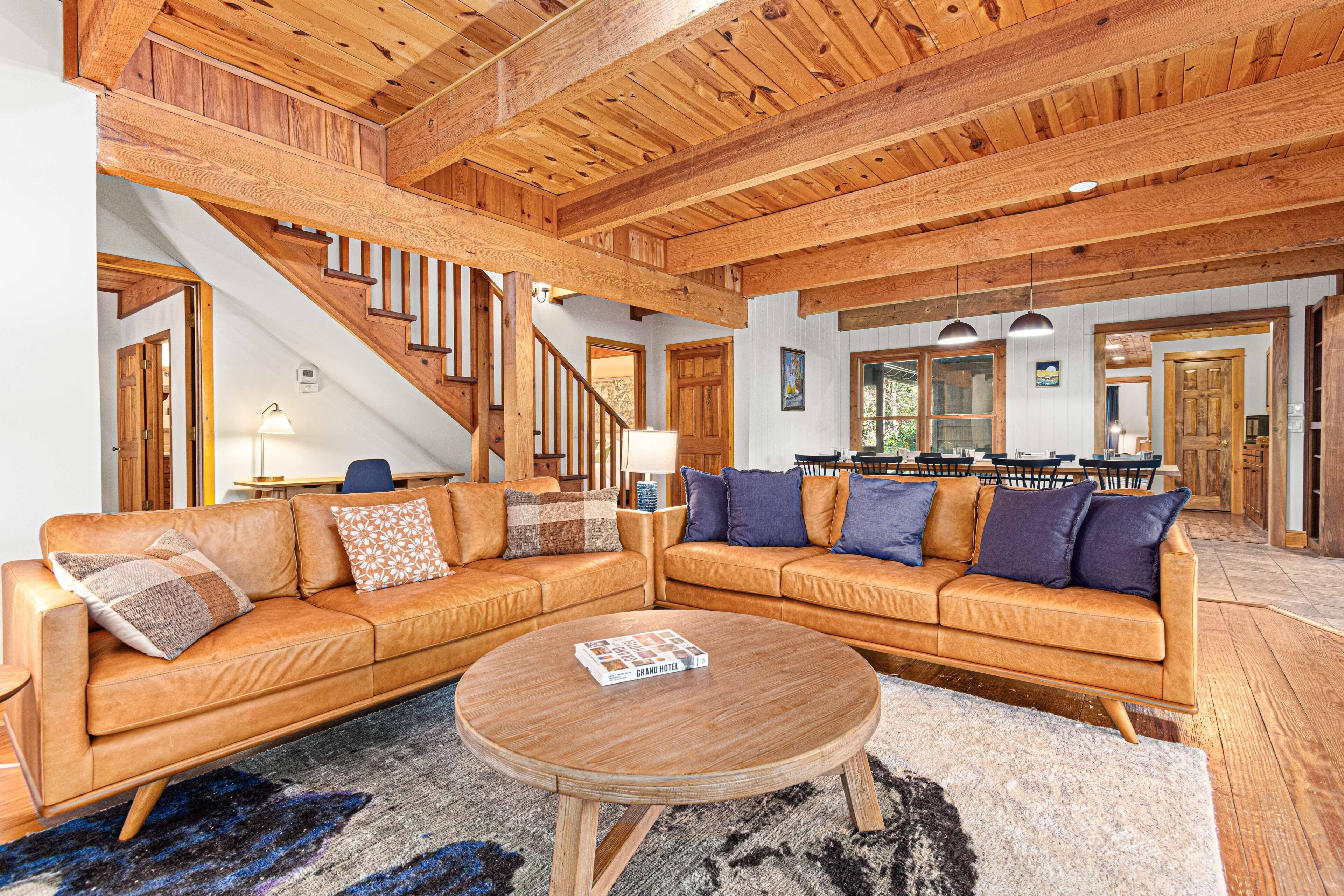 Oakey Mountain Hideaway - Clarkesville, GA