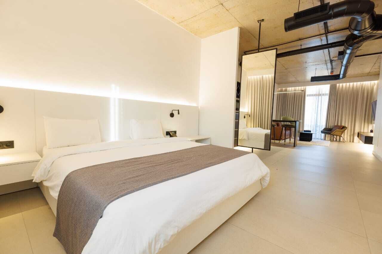 1 bedroom, in-room safe, desk, blackout curtains