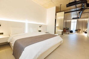 1 chambre, coffres-forts dans les chambres, bureau, rideaux occultants