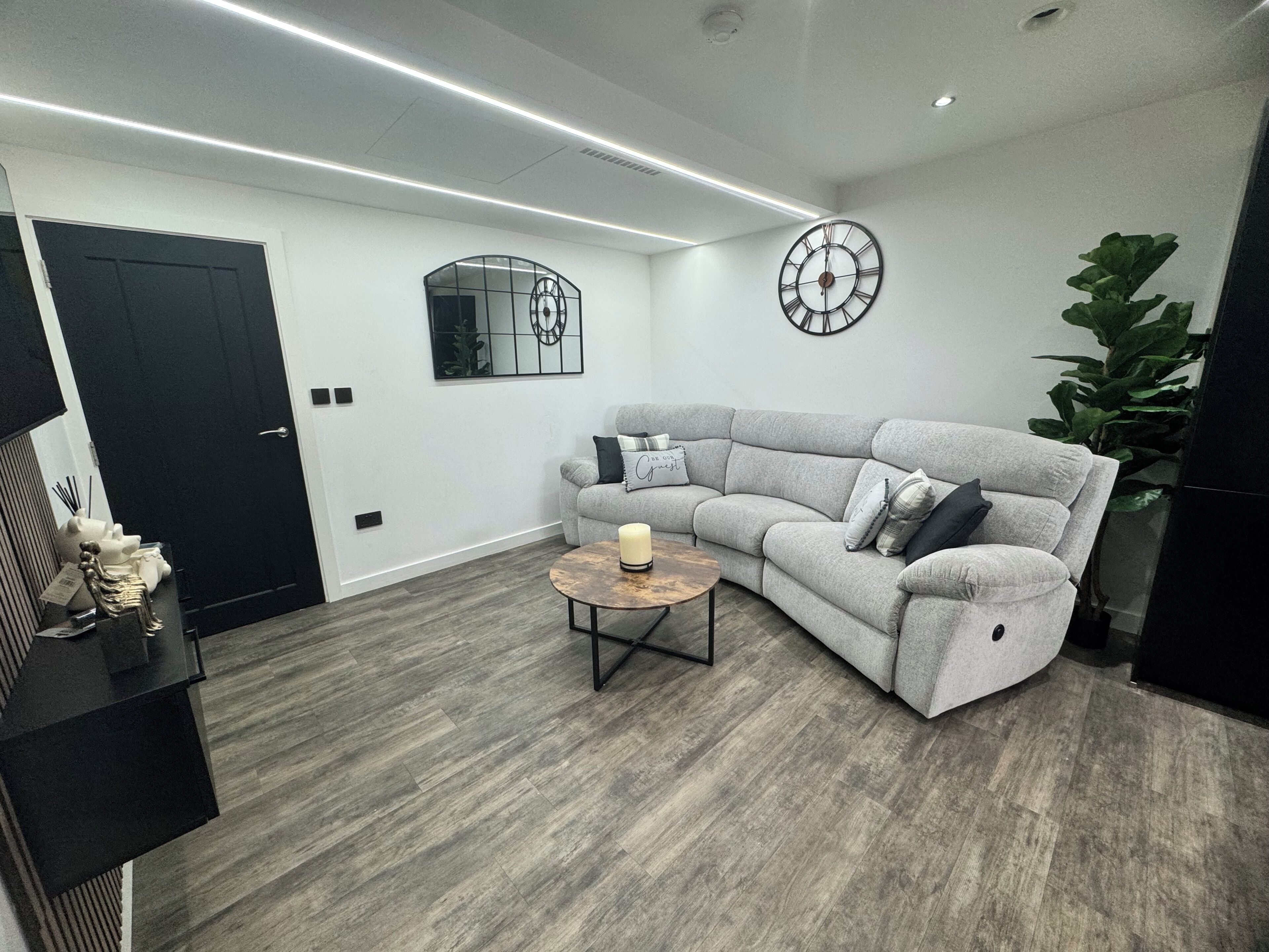 Apartment, 2 Bedrooms | Living room